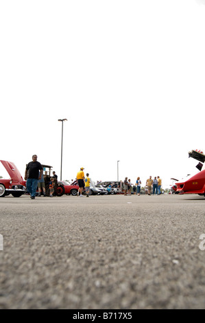 Erdgeschoss bei der jährlichen Crossroads-Auto-Show. Stockfoto