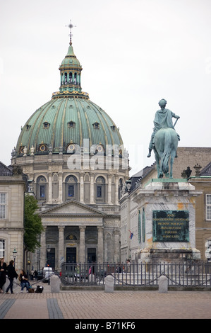 Frederik von Kirche, Schloss Amalienborg, Statue Friedrichs Stockfoto