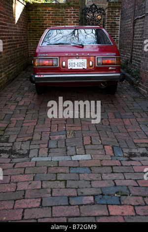 Honda auf Ziegel Bürgersteig Stockfoto