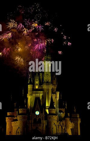 Die Wünsche Feuerwerk bei Disney s Magic Kingdom Stockfoto