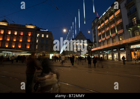 Parade-Platz bei Nacht mit Weihnachten Beleuchtung Zürich Schweiz Stockfoto