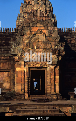 Haupteingang der c12th Khmer-Tempel von Prasat Hin Khao, Phanom Rung Historical Park, Nord-Ost Thailand Stockfoto