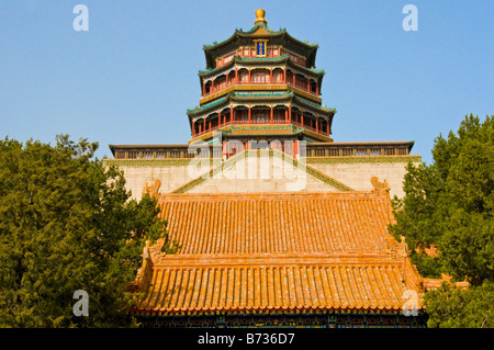 Turm des Duftes der Buddha Sommerpalast Beijing China Stockfoto