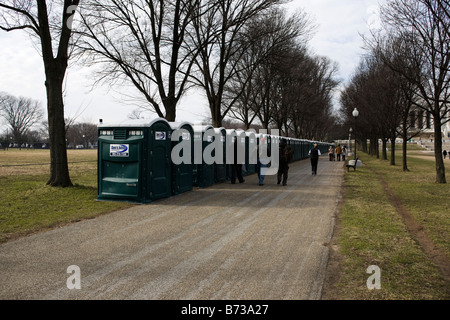 Tragbare Toiletten stehen in der National Mall - Washington DC Stockfoto