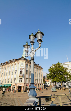 Alte Laterne auf Højbro Plads Kopenhagen in der Nähe von einem Schloss Christiansborg Stockfoto