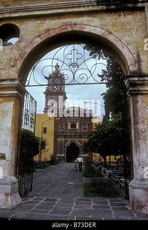 Der Templo de Santa Maria Kirche in dem Dorf Tonantzintla, Bundesstaat Puebla, Mexiko Stockfoto