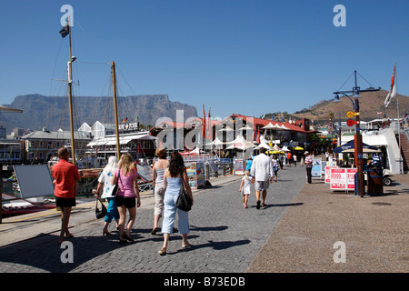 Blick entlang Kai 5 bei der V & A Waterfront Kapstadt Südafrika Stockfoto