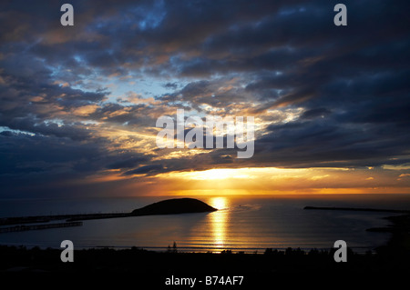 Sonnenaufgang über Coffs Harbour und Muttonbird Island New South Wales Australien Stockfoto