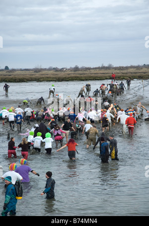 250 Spieler nahmen Teil der 2009 Maldon Schlamm-Rennen Stockfoto