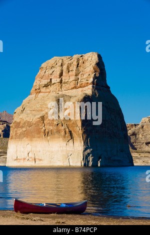 Lone Rock, Lake Powell in der Glen Canyon National Recreation Area, Stockfoto