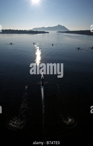 Kanu auf dem See von Paola in Italien Stockfoto