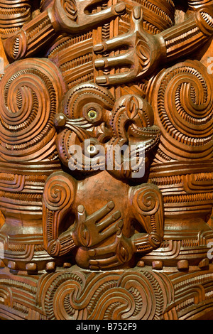 Neuseeland, Nordinsel, Paihia, Bay of Islands, Waitangi National Reserve. Vertrag-Haus. Maori Holz Carving. Stockfoto