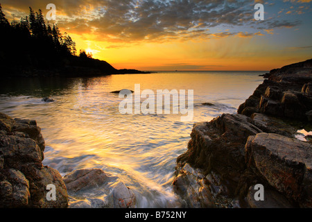 Sunrise, kleine Jäger Strand, Acadia National Park, Maine, USA Stockfoto