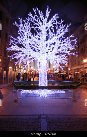 Weihnachtsbaum in Wroclaw Polen beleuchtet Dekoration Stockfoto