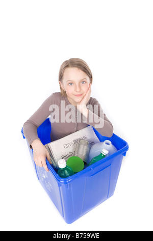 Recycling-Box mit dem Mädchen in Winnipeg, Manitoba Stockfoto