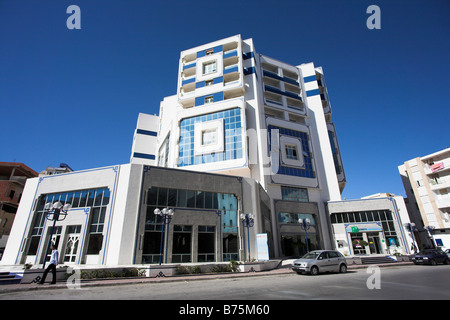 Eine kombinierte Bank und Apartment-Komplex. Sousse, Tunesien. Stockfoto