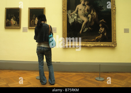 Metropolitan Museum der Kunst Student bewundern, ein Gemälde in der Europäischen Galerien New York City USA Stockfoto