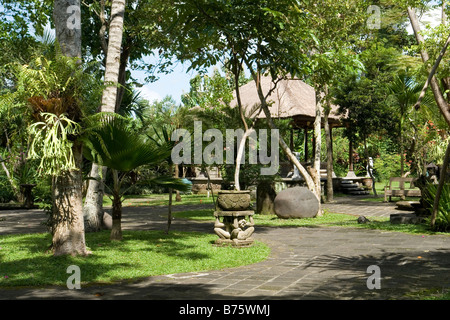 Gärten des Agung Rai Museum of Art in Ubud (Bali - Indonesien). Jardins du Musée d ' Art Agung Rai, À Ubud (Bali - Indonésie). Stockfoto