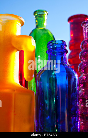 farbige Glas-Flaschen Stockfoto