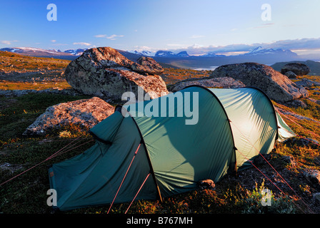 Outdoor-camping Stora Sjoefallet Np Lappland Schweden Laponia Norrbotten Europa Zelt Abenteuer Urlaub Nationalpark Stockfoto