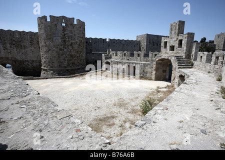 Die alten Stadtmauern von Rodos Rhodos Griechenland Stockfoto