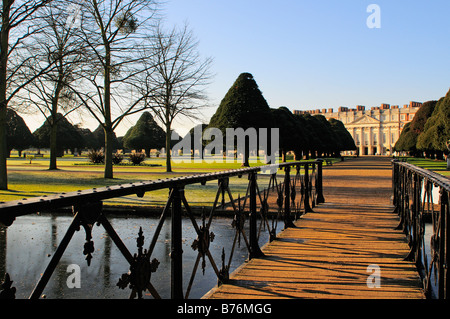 Hampton Court Palace und Gelände Surrey Stockfoto