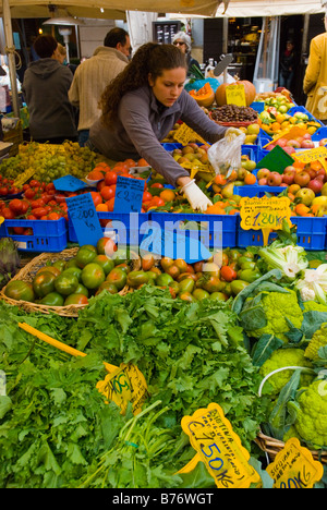 Markt auf der Piazza Campo di Fiori in Rom Italien Europa Stockfoto