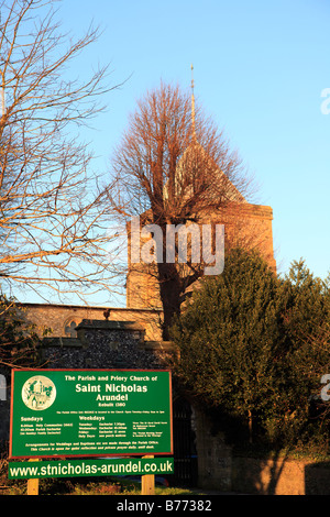 Vereinigtes Königreich West Sussex Arundel Sankt Nikolaus Kirche Zeichen Stockfoto