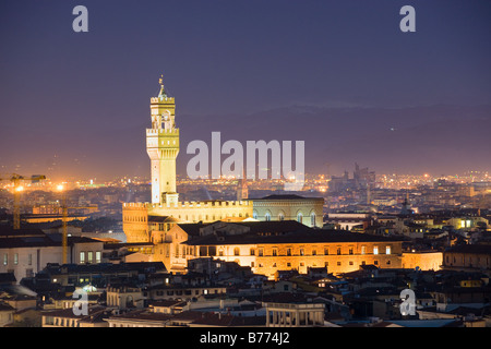 Florenz Nachtansicht des Palazzo Vecchio, Piazza della Signoria von Piazzale Michelangelo Stockfoto