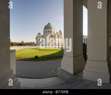 Karl Borromaeus Kirche auf dem Zentralfriedhof in Wien, Österreich, Europa Stockfoto