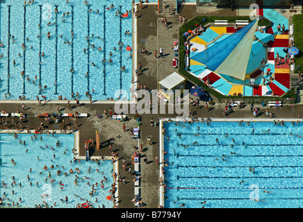 Luftaufnahme, Freibad Berge, Freibad, während Besucherrekord, Hamm, Ruhrgebiet, Nordrhein-Westfalen, Deutschland, Europa Stockfoto