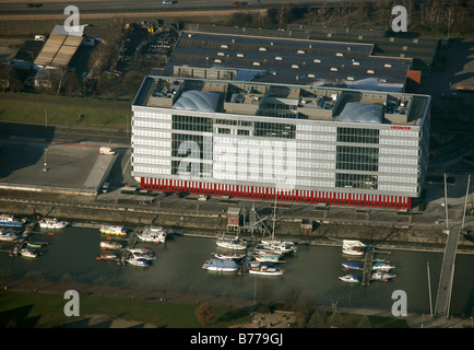 Luftaufnahme, Kai, Binnenhafen, Holz Hafen, Service und Bürogebäuden, Hitachi, Duisburg, Ruhrgebiet, Nordrhein-Westp Stockfoto