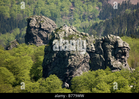 Luftbild, Bruchhauser Steine rock Formation, Naherholungsgebiet, Gipfelkreuz, Olsberg, Sauerland, Nordrhein-Westfalen, Stockfoto