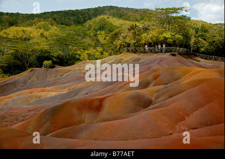 7-farbige Erde, Chamarel nahe dem Dorf Fall Noyale, Chamarel, Mauritius, Afrika, Indischer Ozean Stockfoto