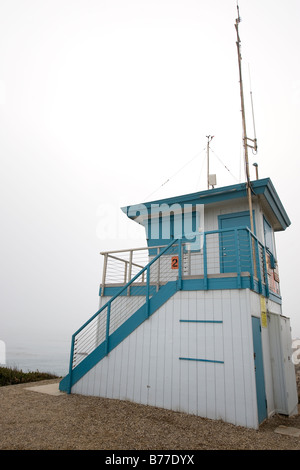 Rettungsschwimmer-Turm an Leo Carillo in Malibu, Kalifornien Stockfoto