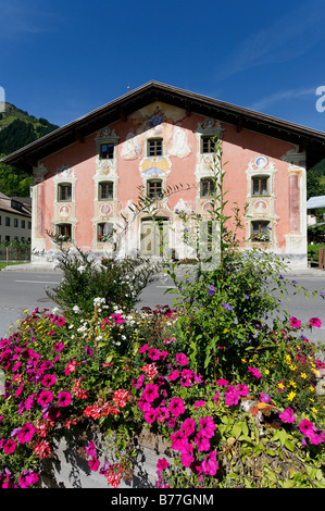 Haus Nr. 49, Wandmalereien von J. Degenhart, um 1790, Holzgau, Lech Tal, Tirol, Österreich, Europa Stockfoto