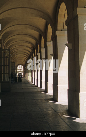 Bordeaux, Frankreich, Kolonnade auf Seitenansicht des Grand Theatre Stockfoto