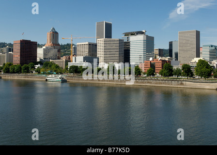 Willamette River und der Innenstadt, Innenstadt von Portland, Oregon, USA Stockfoto