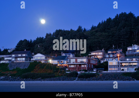 Cannon Beach unter Vollmond, Cannon Beach, Clatsop County, Oregon, USA, Nordamerika Stockfoto