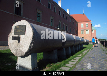 Reste des Warschauer Uprasing von 1944 gegen die Nazi-Besatzung. Sigismund III Waza Originalinhalts - im zweiten Weltkrieg zerstört. Stockfoto