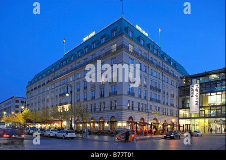 Hotel Adlon, Nacht Fotografie, Berlin, Deutschland, Europa Stockfoto