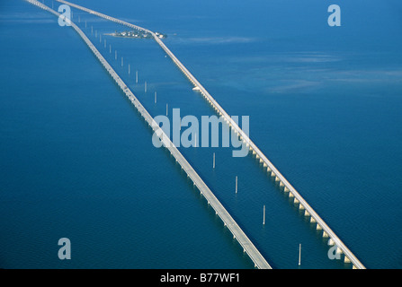 Aerial Seven Mile Bridge in der Nähe von Marathon, Florida Keys Stockfoto