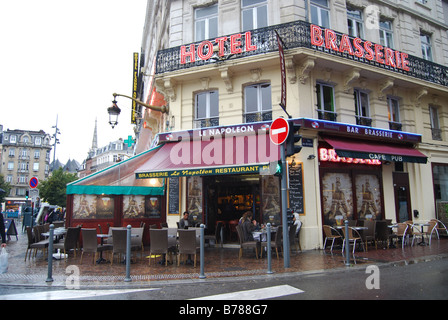 Brasserie am Place De La Gare Lille Frankreich Stockfoto