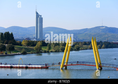 Ausblick auf Neue Donau und Donauinsel, Millenium City, Millenium-Tower, Wien, Österreich, Europa Stockfoto