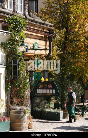 Verkauf von neuen Wein, Taverne unterzeichnen "Sturm die meisten" in Grinzing, Wien, Österreich, Europa Stockfoto