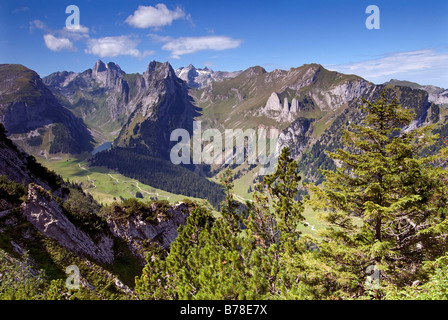 Landschaft in den Alpsteiner Alpen, Saentis, 2502 m, und Faelensee, Kantone Appenzell Ausserrhoden, Appenzell Innerrhode Stockfoto