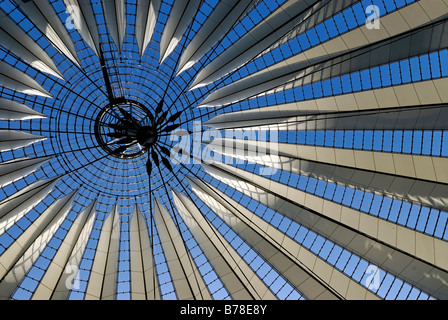 Dachkonstruktion im Sony Center, Potsdamer Platz, Berlin, Deutschland, Europa Stockfoto