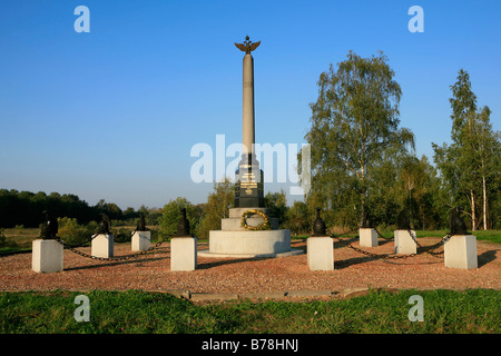 Denkmal für die 13. Dragoner, die während der napoleonischen Schlacht von Borodino in Russland gestorben Stockfoto