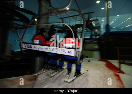 Heben Sie in der Ski Halle, Ski Dubai, Dubai, Vereinigte Arabische Emirate, Naher Osten Stockfoto