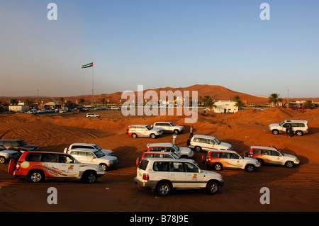 Jeep-Safari in Dubai, Vereinigte Arabische Emirate, Vereinigte Arabische Emirate, Naher Osten Stockfoto